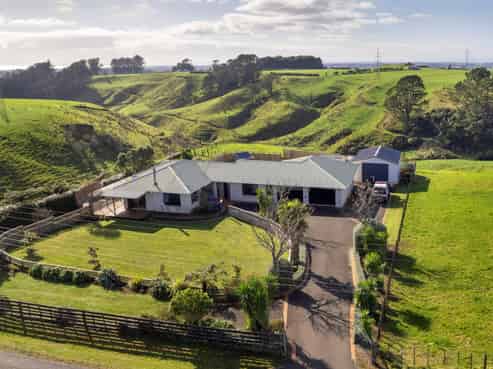 301 Hursthouse Road, Tarurutangi