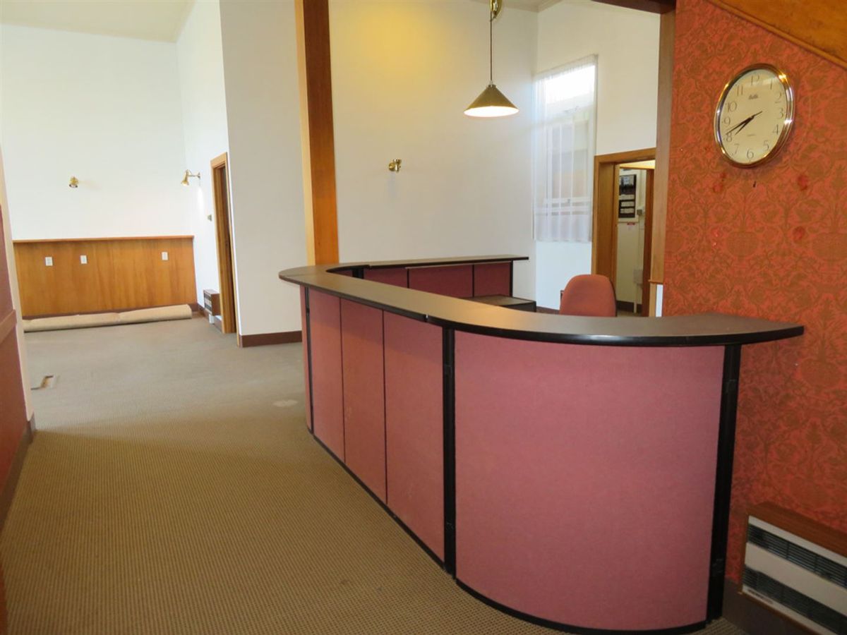 Main Street Location - Three Options Available - Ansicht 3