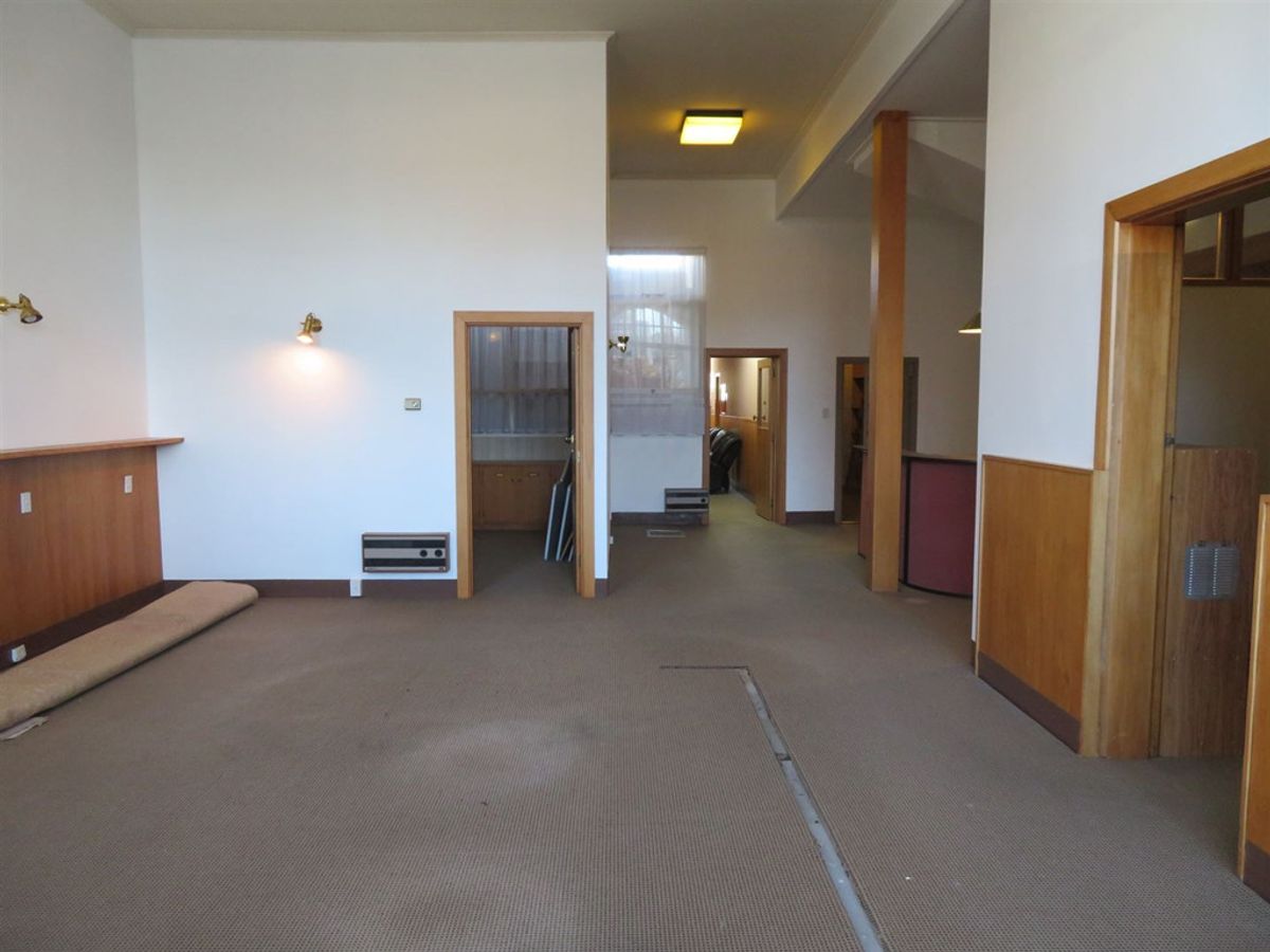 Main Street Location - Three Options Available - Ansicht 6