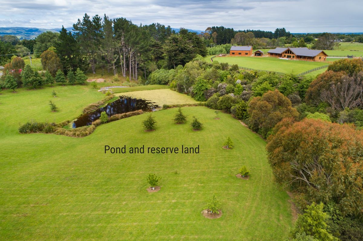 64 Hartwell Drive - space and scenic views - Widok 5