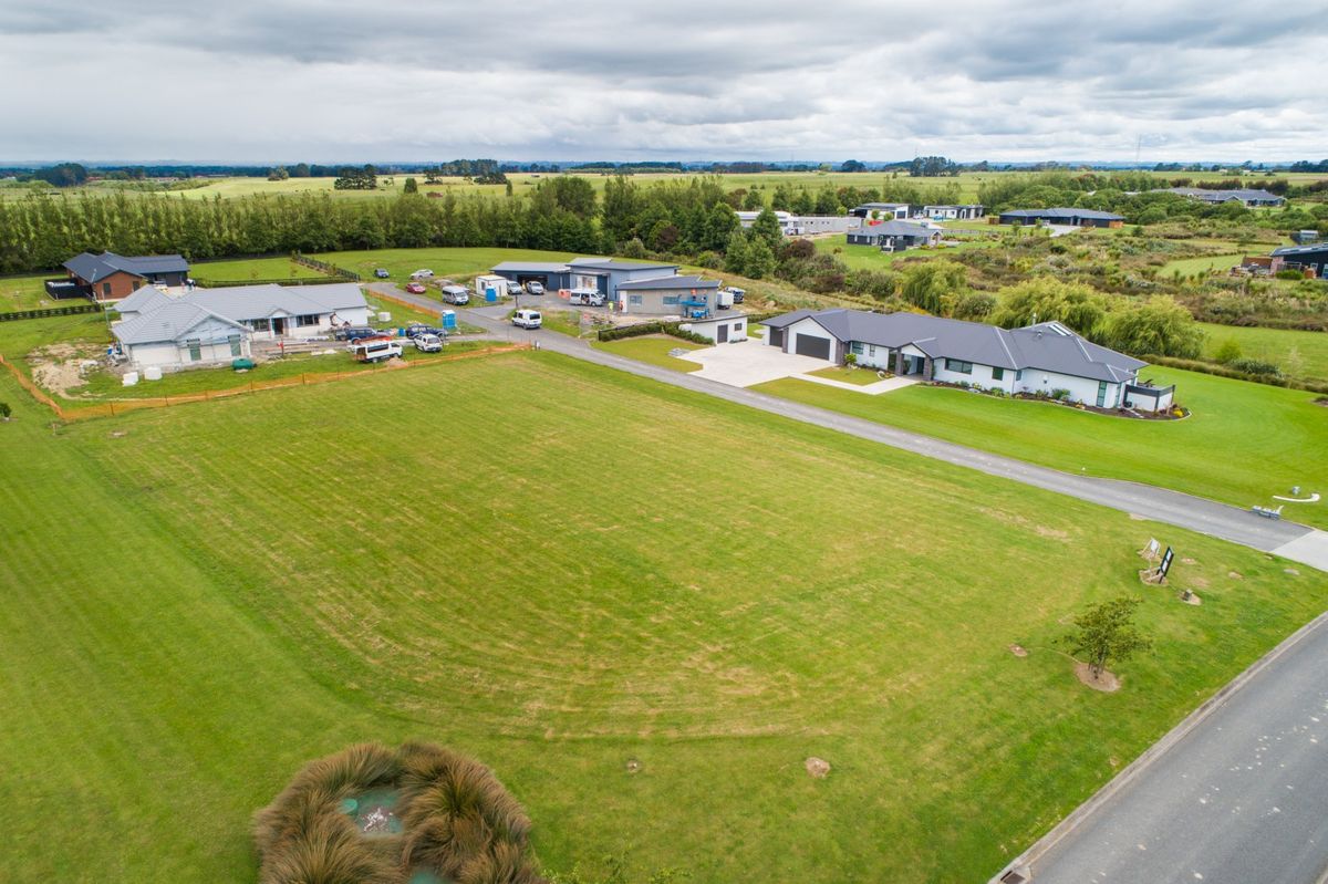 64 Hartwell Drive - space and scenic views - Widok 4