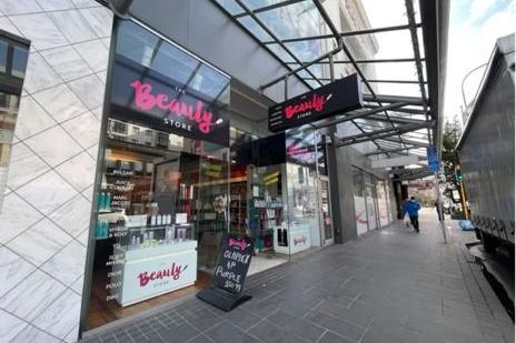CBRE - Prime Broadway Retail - Vista 2