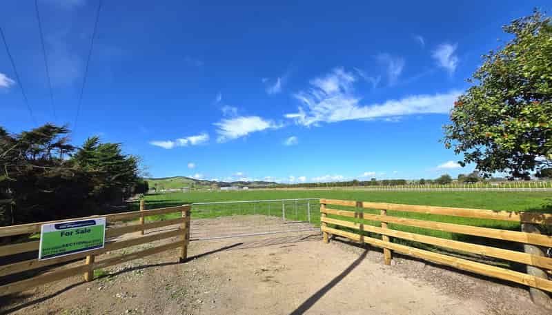142A and B Awakino Point North Road, Dargaville