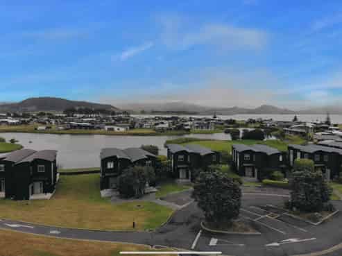 13/ 101 Harbour Drive, Matarangi