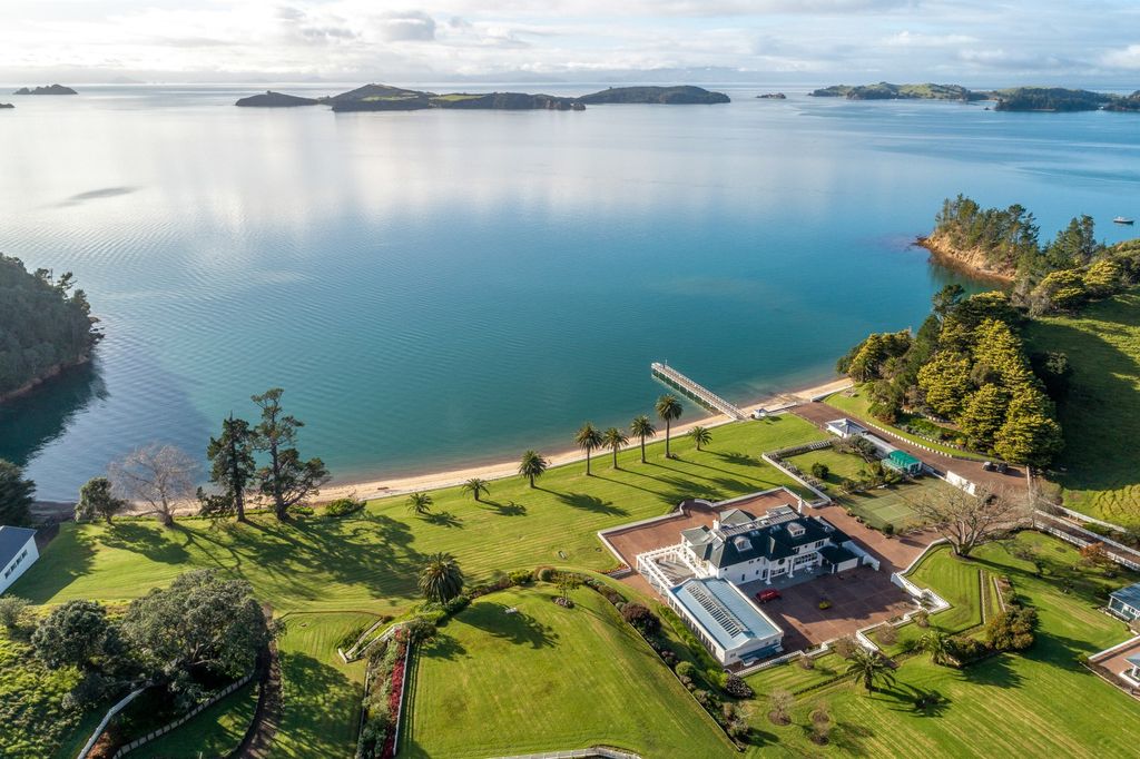 Property value 306 Cowes Bay Road, Waiheke Island realestate.co.nz