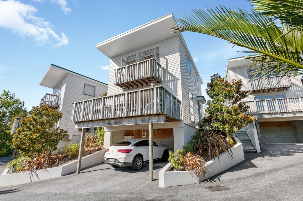 Property value 4/37 Waipa Street, Birkenhead realestate.co.nz