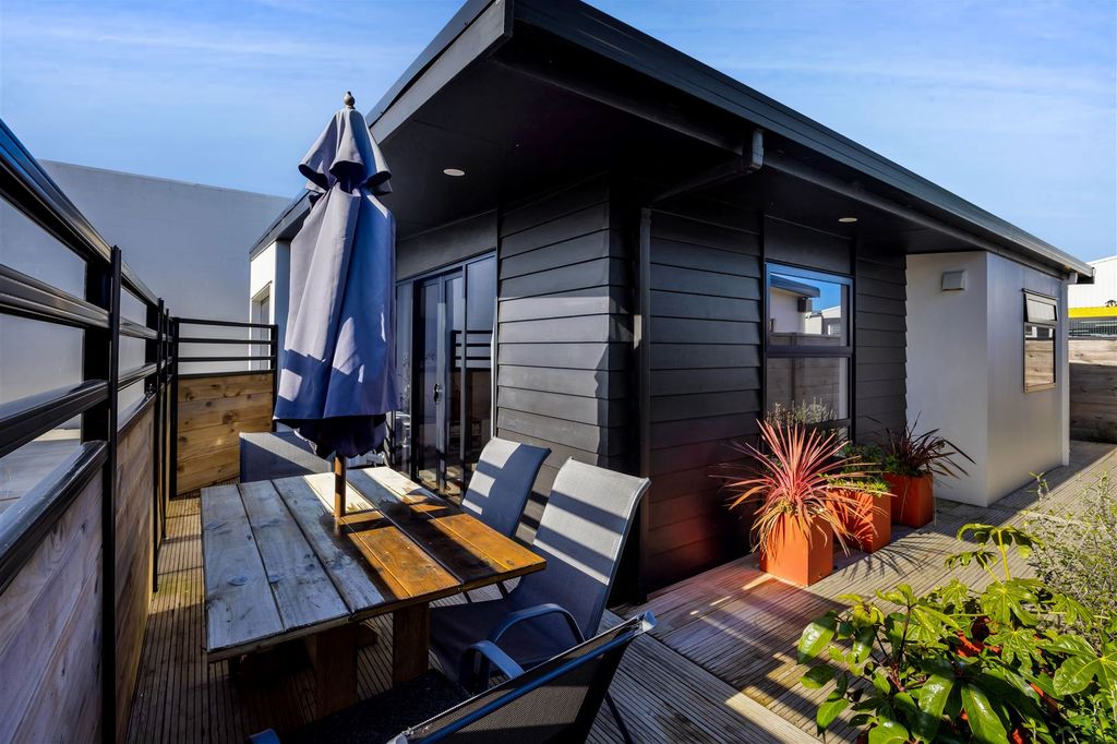 Property value 70 Argyle Street, Hawera realestate.co.nz