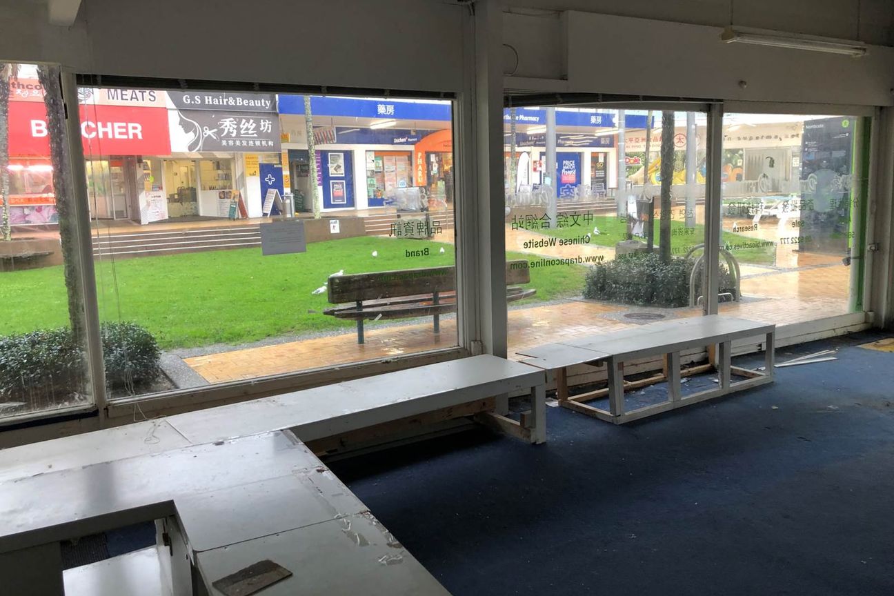 55M² CORNER RETAIL UNIT - Pohľad 2
