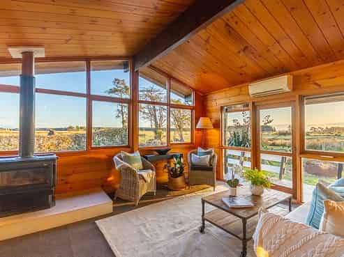 95 Dunns Avenue, The Pines Beach