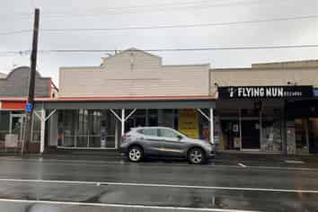 The Centre of Newtown Shops