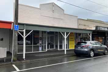 The Centre of Newtown Shops