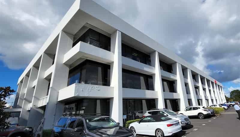  4 Fred Thomas Drive, Takapuna