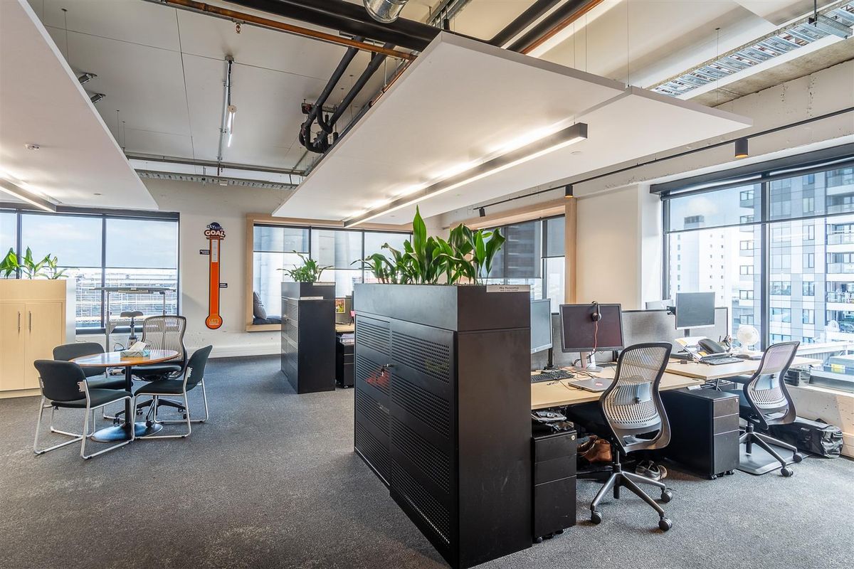 Savills - All The Stops - Ansicht 6