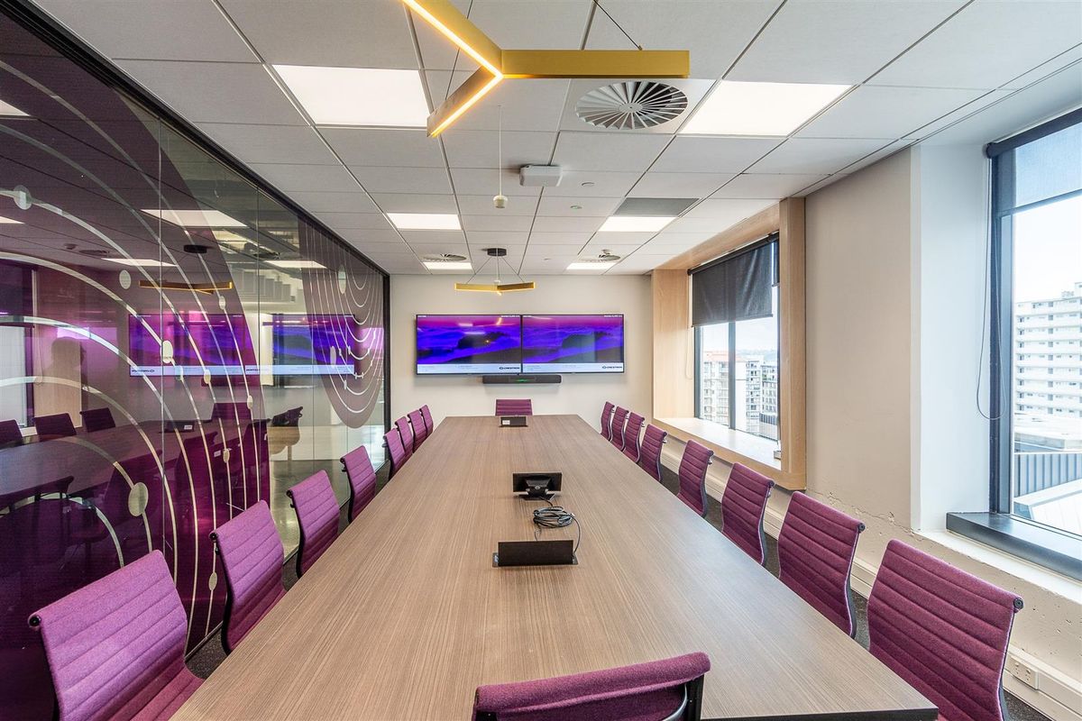 Savills - All The Stops - Ansicht 2
