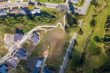 28 Hill Tops Way, Stoke