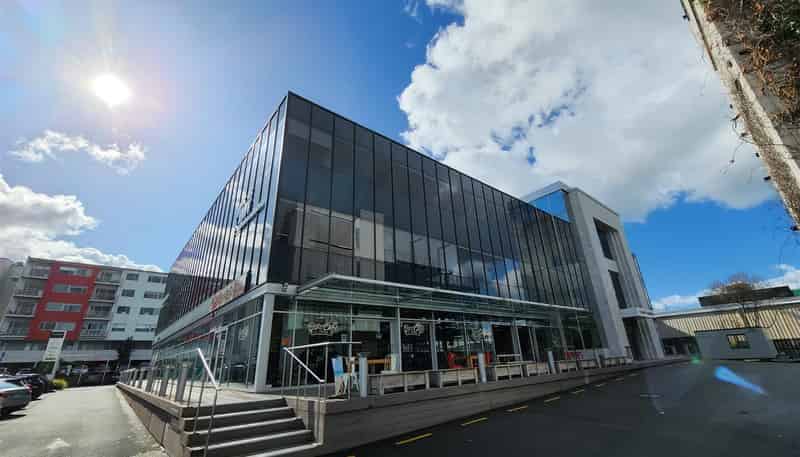  2 Fred Thomas Drive, Takapuna