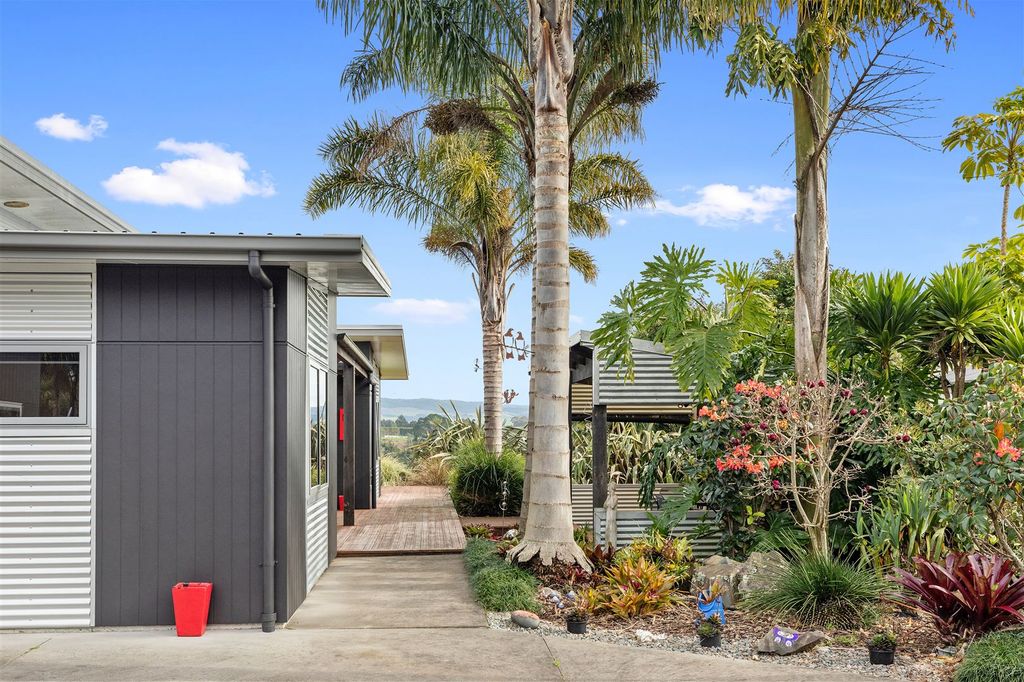 Property value 82 Gasson Lane, Pyes Pa realestate.co.nz