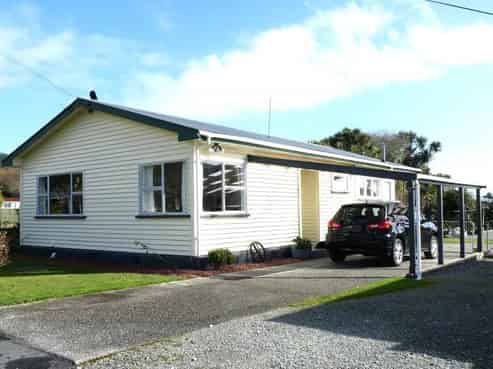 37 Aylmer Street, Ross