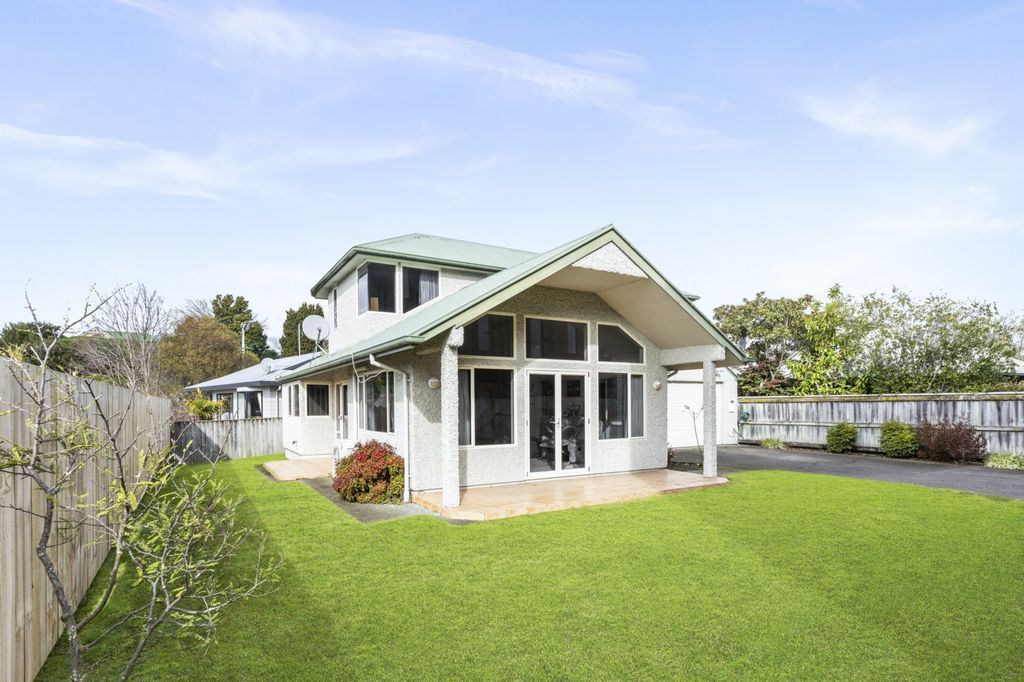 Property value 2/21 Joll Road, Havelock North realestate.co.nz
