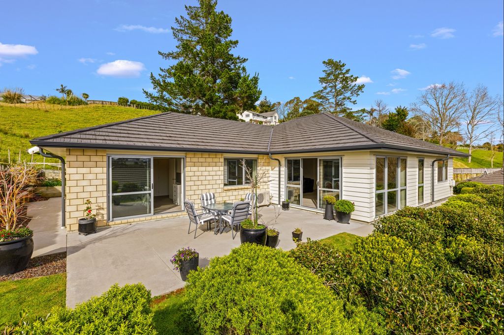 Property value 24 Anne Burton Drive, Warkworth realestate.co.nz
