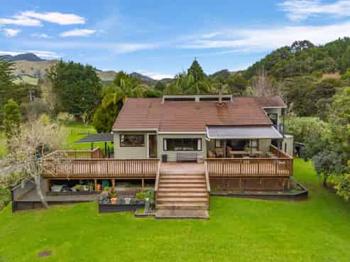 626 Takahue Road, Takahue