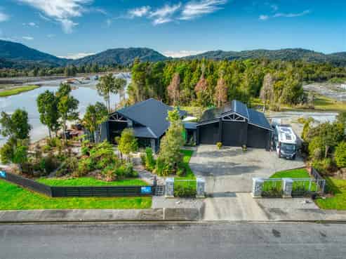 12 Sutton Road, Kaiata