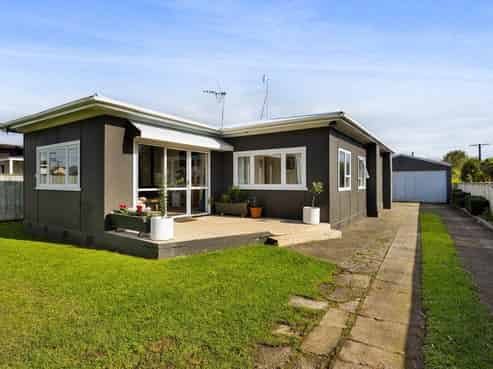 464 South Road, Omata