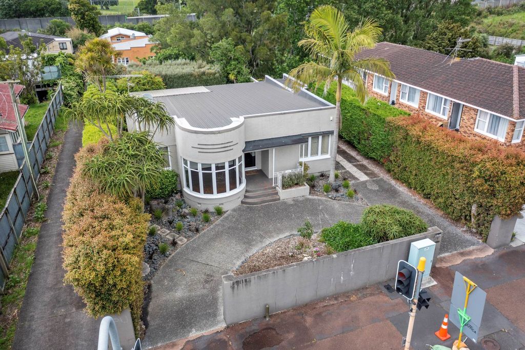 Property value 1056 Great North Road, Point Chevalier realestate.co.nz
