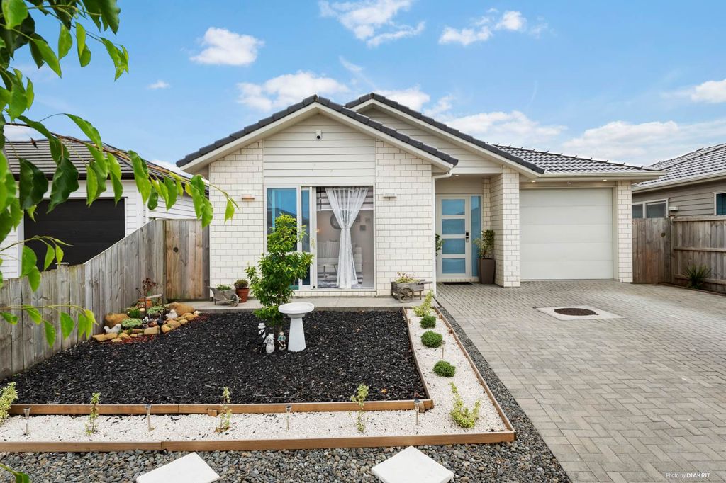 Property value 8 Kapia Street, Pukekohe realestate.co.nz
