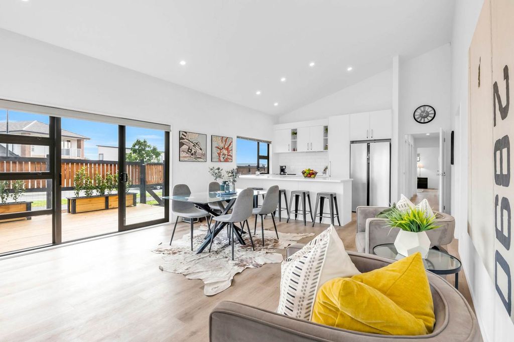 Property value 1 Mutetai Road, Clarks Beach realestate.co.nz