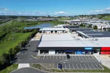 New bulk retail for lease