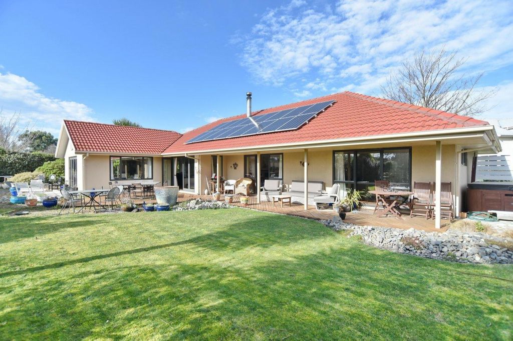 Property value 53 Allin Drive, Waikuku Beach realestate.co.nz