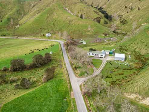 1698 Mangamahu Road, Mangamahu