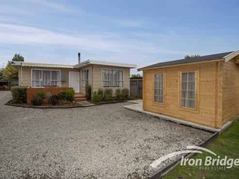 42B Main North Road, Woodend
