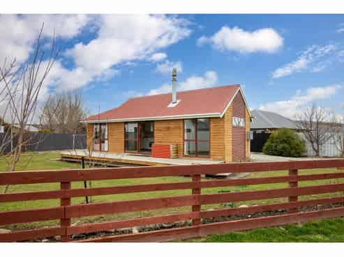 4 Half Time Close, Omakau