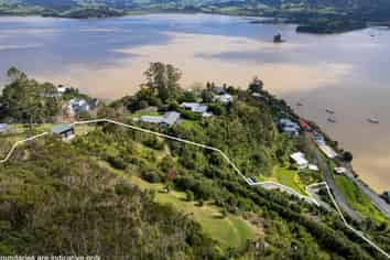 3 Gilligans Lane, WHANGAROA