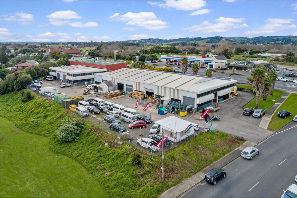 For sale 237243 Great South Road, 7 Norrie Road, and 5 and A/5 Cam