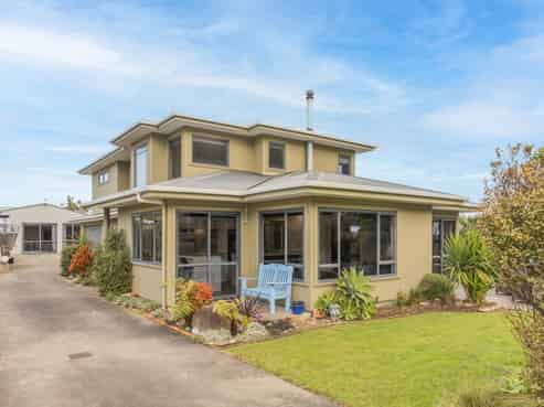 6 Mowhanau Drive, Kai Iwi