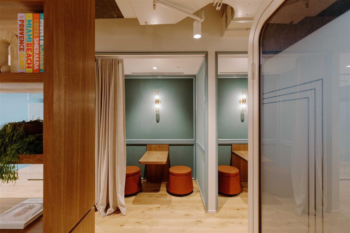 Curated Turn-Key Office Suites - Mehr