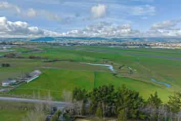 Significant 12.4ha industrial site 