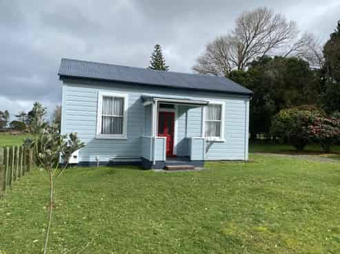 71 Egmont Street, Kaponga