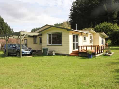 526 Creek Road, Mangamahu