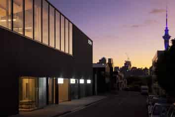 Functional Retail Unit in Freemans Bay