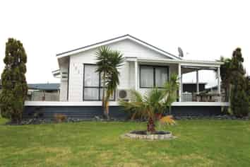 103 Puka Crescent, Matarangi