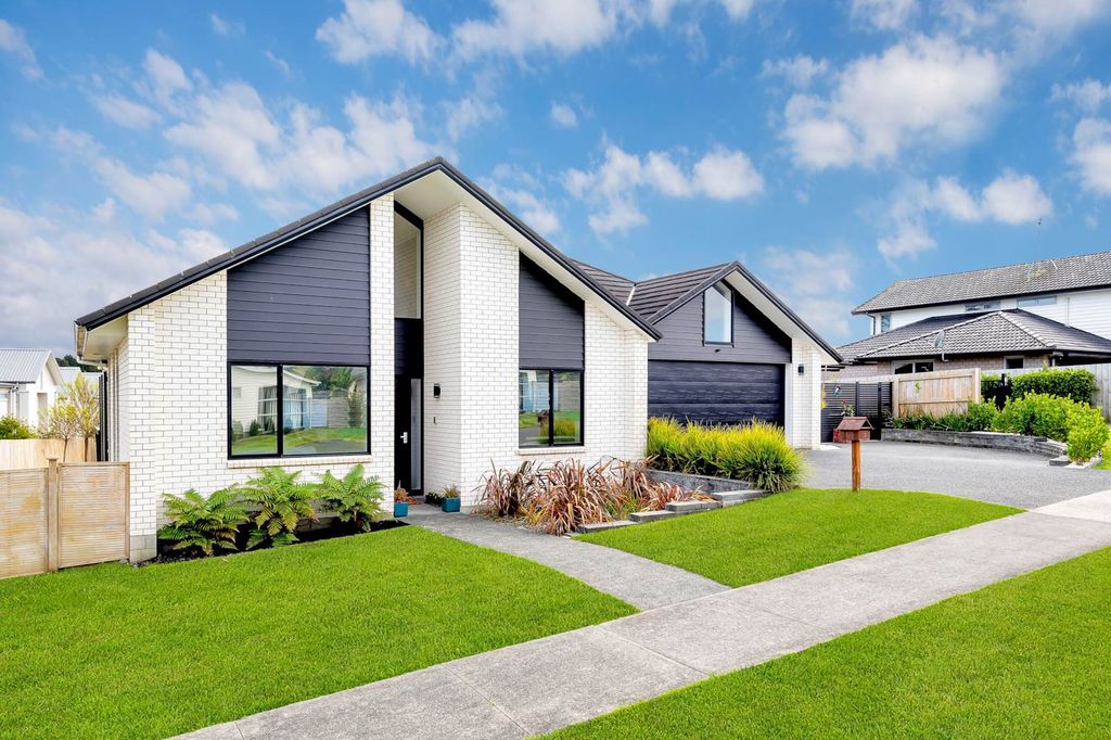 Property value 28 Kettlewell Drive, Silverdale realestate.co.nz