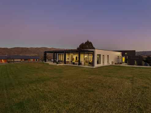 102 Hall Road, Bannockburn