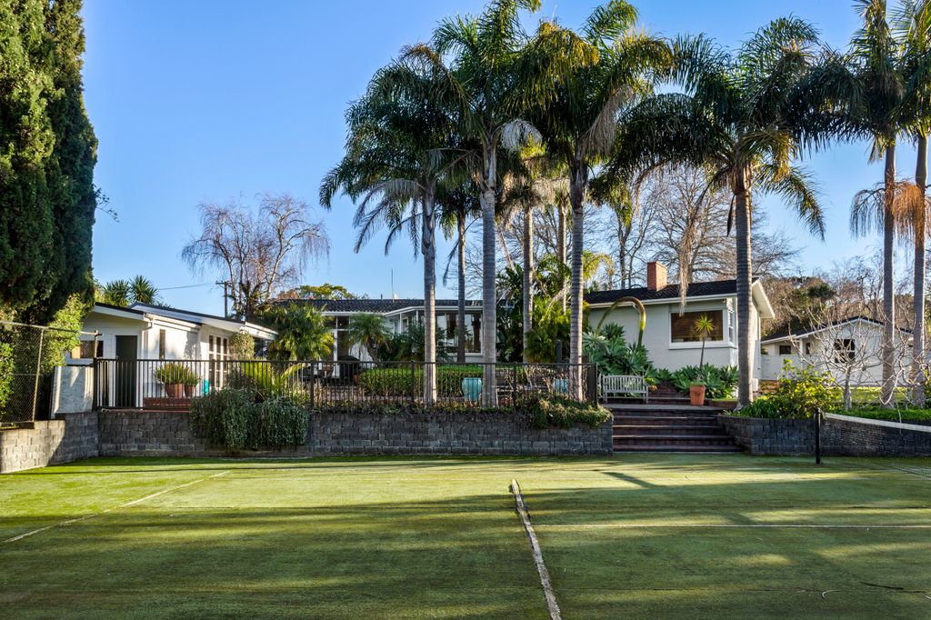 Property value 81 Sunnybrae Road, Hillcrest realestate.co.nz