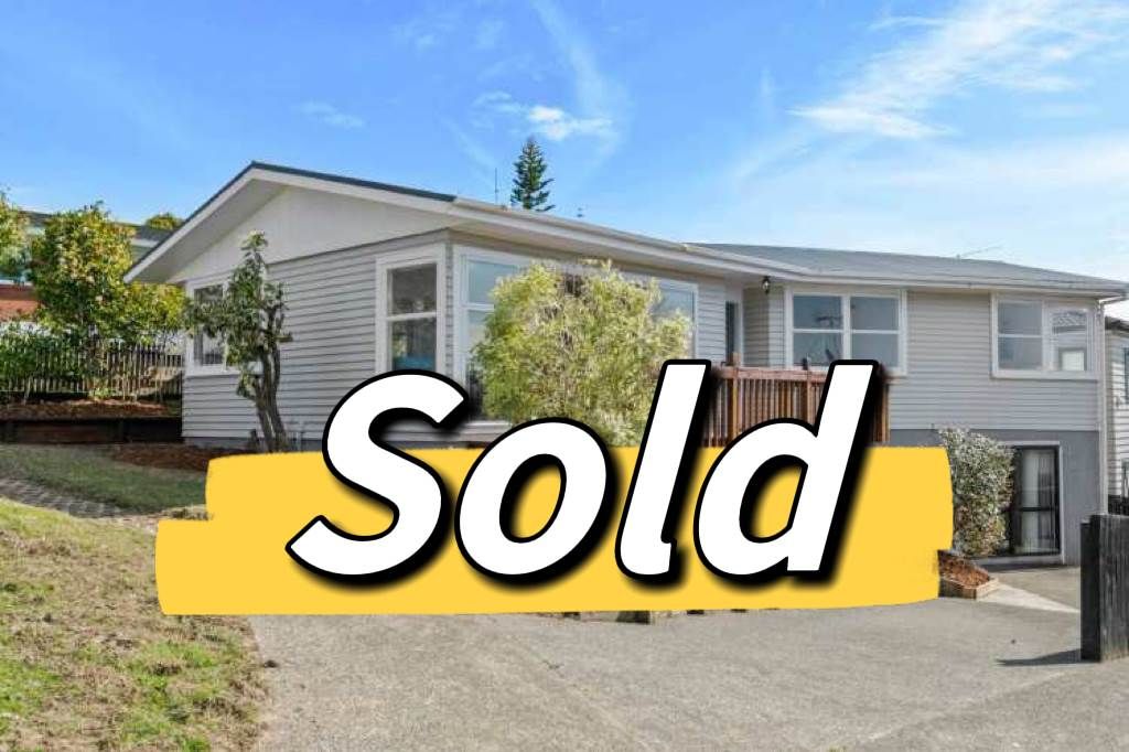 Property value 54 Marlborough Avenue, Glenfield realestate.co.nz