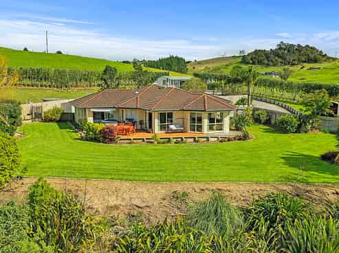 60 Valley View Road, Otaika