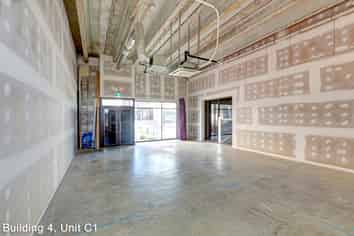 101m2 Beautiful Retail Unit in Long Bay